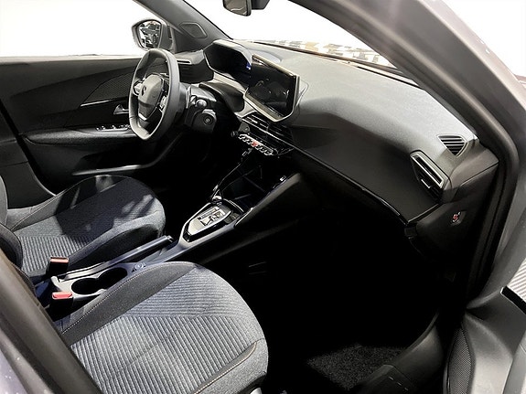 Peugeot 2008 7 of 14