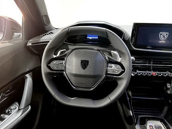 Peugeot 2008 9 of 14