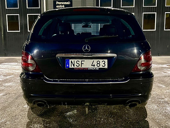 Mercedes-Benz R280 8 of 24
