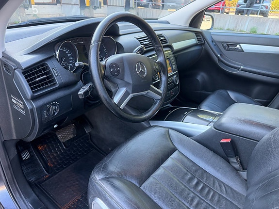 Mercedes-Benz R280 14 of 25