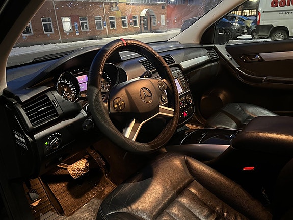 Mercedes-Benz R280 14 of 24