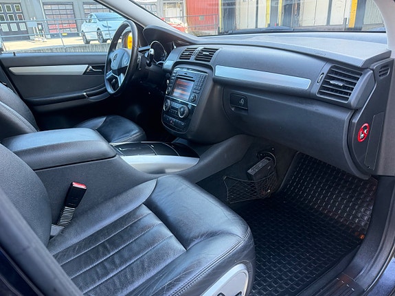 Mercedes-Benz R280 17 of 25