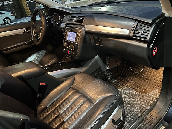 Mercedes-Benz R280 17 of 24