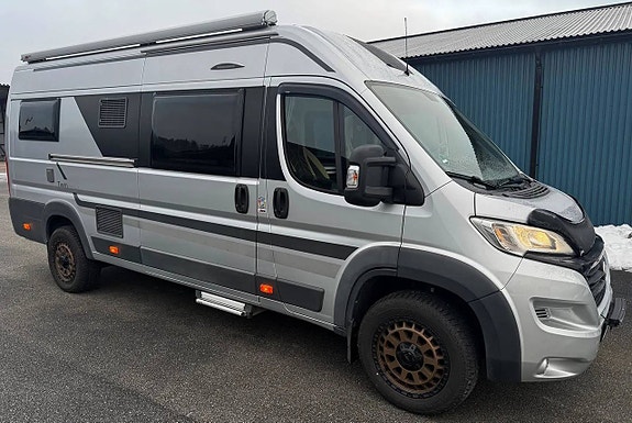 ADRIA MOBIL Twin  Twin 640 SLX Supreme