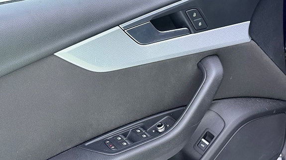 Audi A4 9 of 30