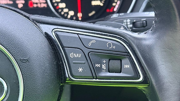 Audi A4 13 of 30
