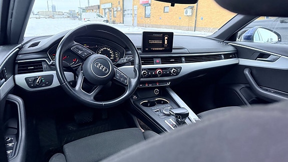 Audi A4 8 of 30