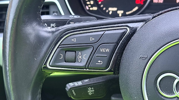 Audi A4 14 of 30