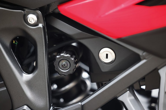 Honda Africa Twin | CRF1100 | GP-Röd | NU I LAGER 13 of 14