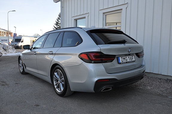 BMW 530d 3 of 5