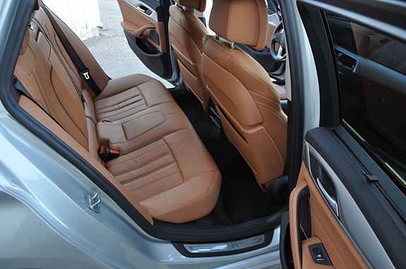 BMW 530d 6 of 9
