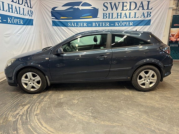 Opel Astra 9 of 16