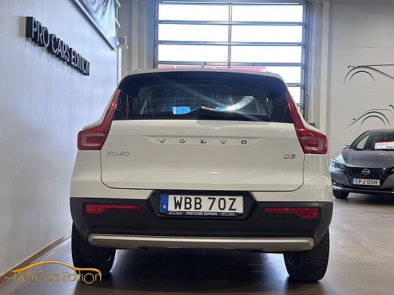 Volvo XC40 5 of 5