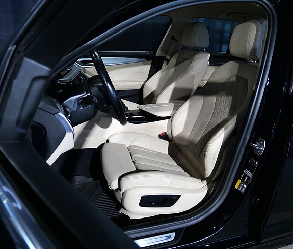 BMW 530e 8 of 21
