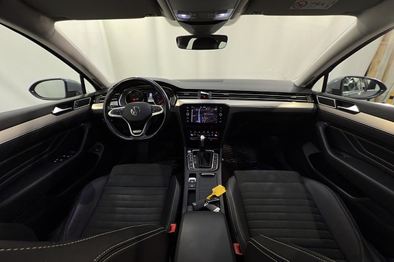 Volkswagen Passat 14 of 24