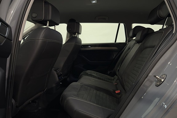 Volkswagen Passat 23 of 24