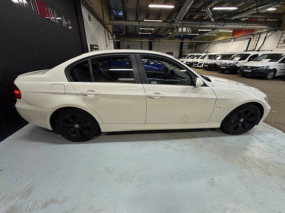 BMW 318 7 of 22