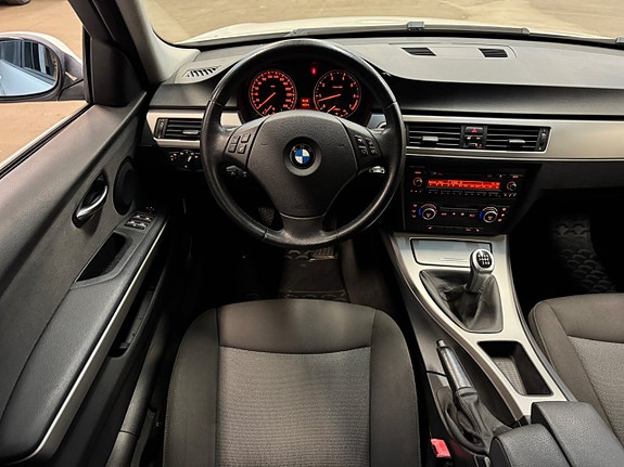 BMW 318 13 of 22