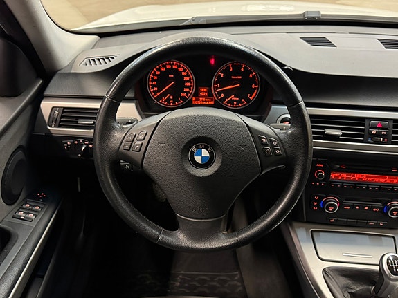 BMW 318 14 of 22