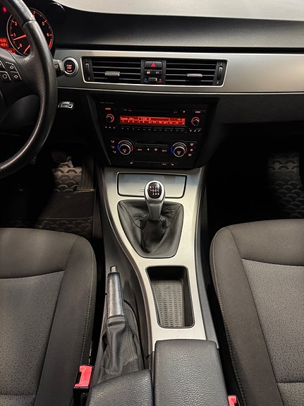 BMW 318 15 of 22