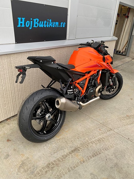 KTM 1390 Super Duke R Tech Pack ingår 3 of 7
