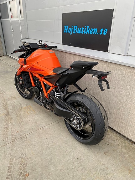KTM 1390 Super Duke R Tech Pack ingår 6 of 7