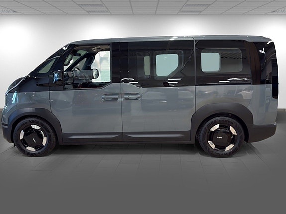 Kia PV5 4 of 5