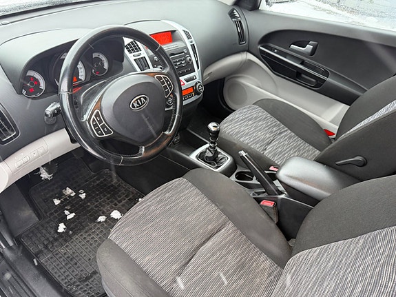 Kia Ceed 5 of 6