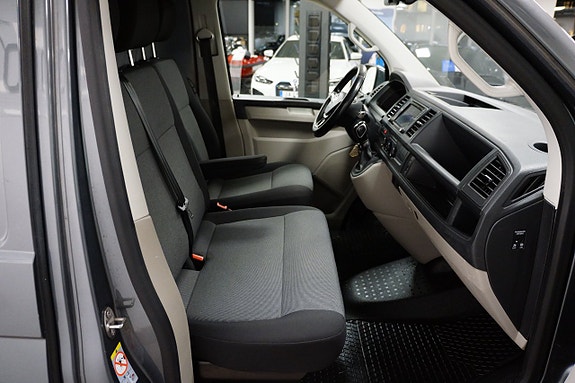 Volkswagen Transporter 7 of 12