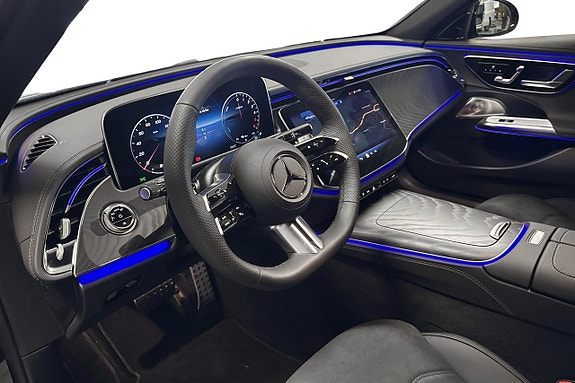 Mercedes-Benz E300 de 7 of 12