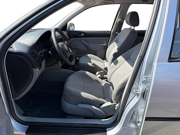 Volkswagen Golf I 14 of 25