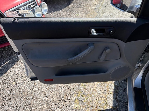 Volkswagen Golf I 22 of 25