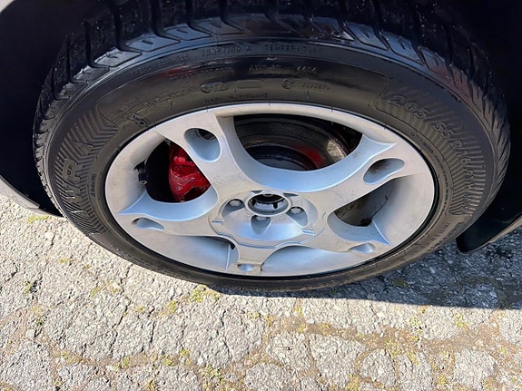 Volkswagen Golf I 21 of 25