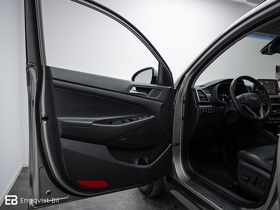 Hyundai Tucson 27 of 30