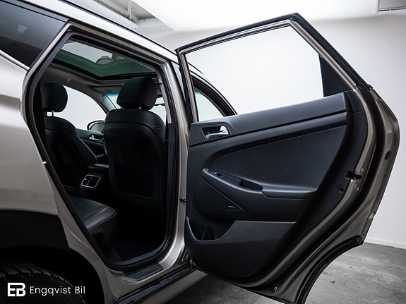 Hyundai Tucson 13 of 30