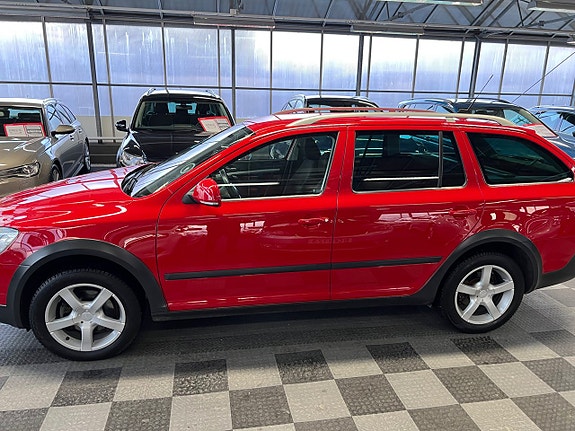 Skoda Octavia Scout 7 of 17
