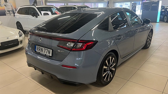 Honda Civic 3 of 5