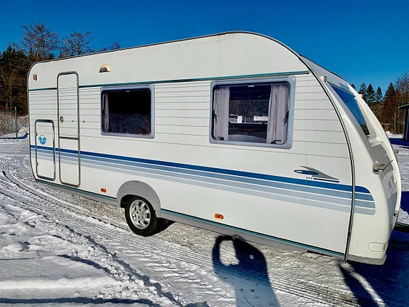 Adria Adora 502 UK 2005 Barnkammarvagn och dinett