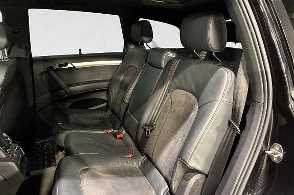 Audi Q7 14 of 16