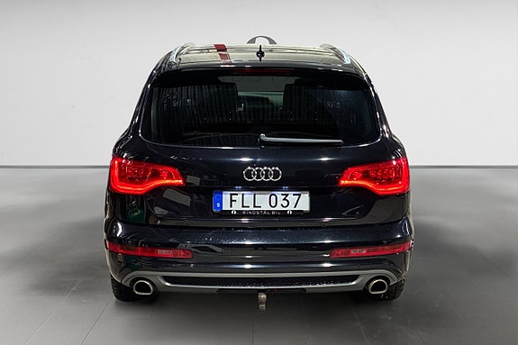 Audi Q7 6 of 16