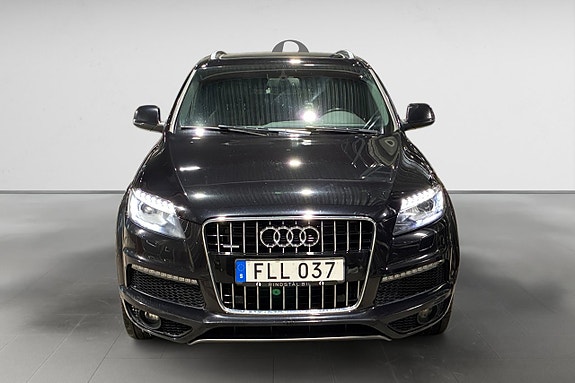 Audi Q7 10 of 16