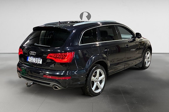 Audi Q7 7 of 16