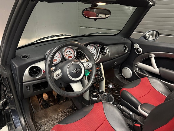 MINI Cooper 15 of 21