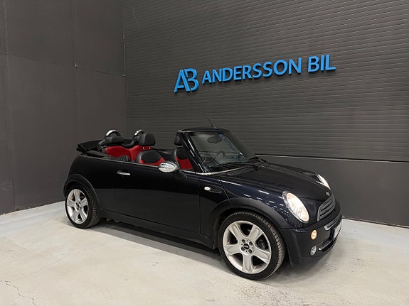 MINI Cooper 4 of 5