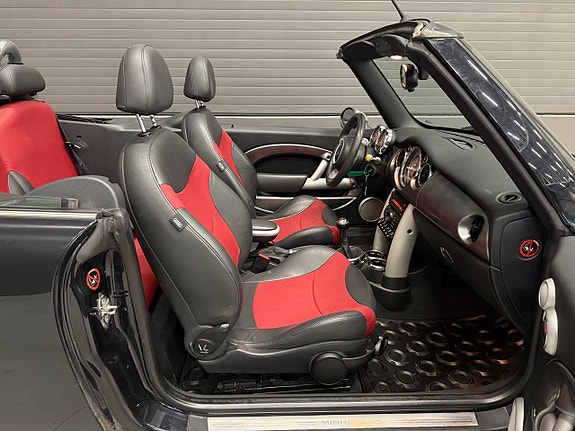 MINI Cooper 10 of 21
