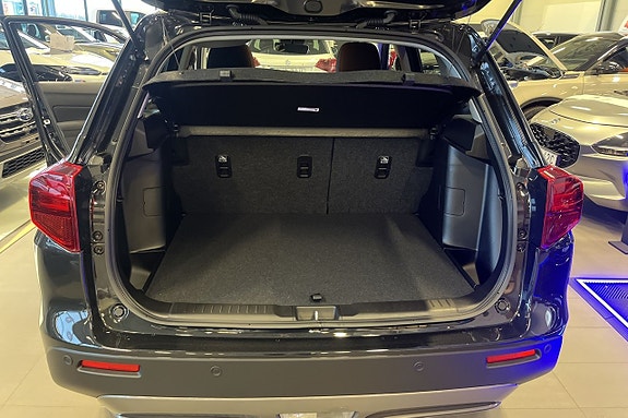 Suzuki Vitara 12 of 12