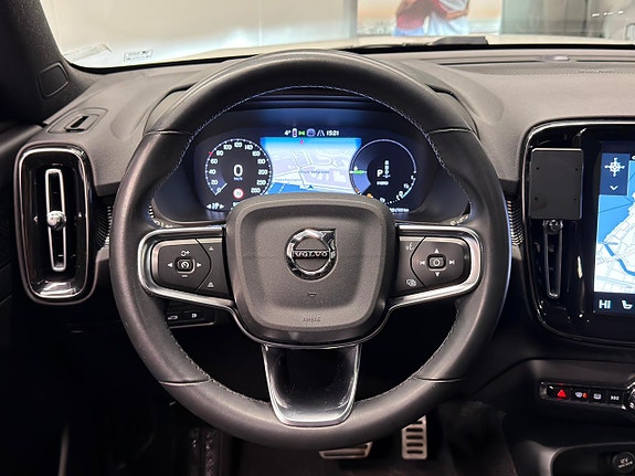 Volvo XC40 18 of 27