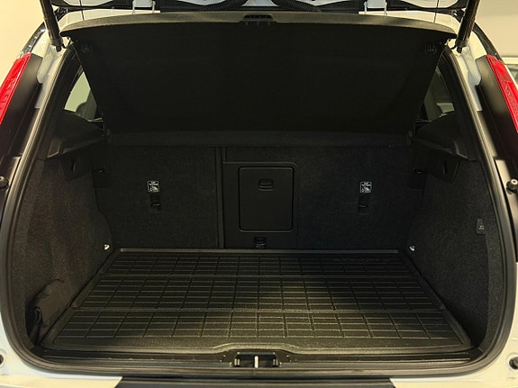 Volvo XC40 9 of 27