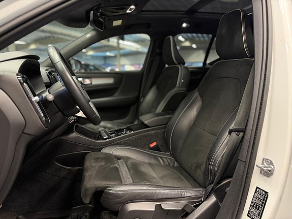 Volvo XC40 15 of 27