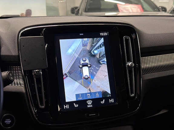 Volvo XC40 22 of 27